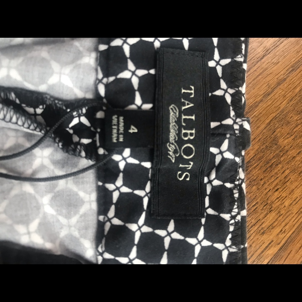 Talbots Black Bermuda’s, size 4, NWOT - Picture 2 of 3